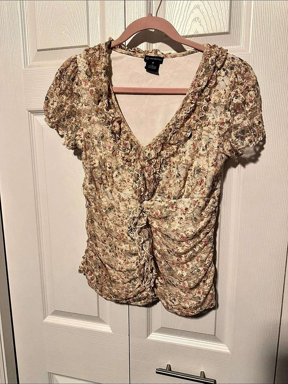 New Directions Floral Ruched Short Sleeve Top Size Medium